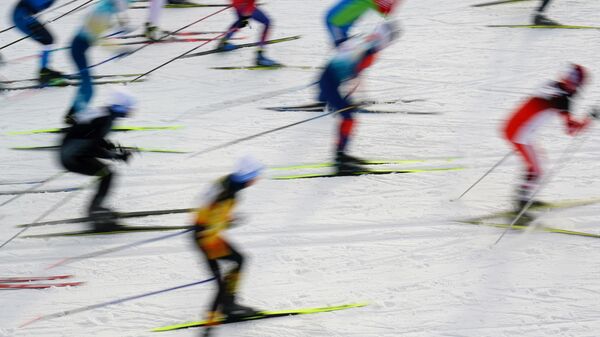 Участники массовой лыжной гонки, архивное фото - Sputnik Беларусь