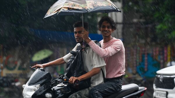 Дождь в столице Индии - Sputnik Беларусь