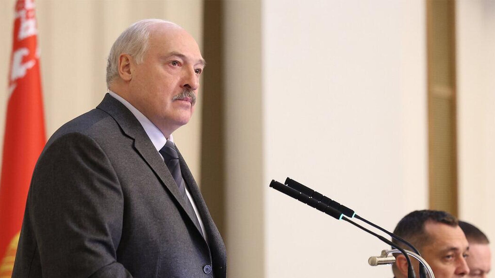 Лукашенко потребовал от витебских промышленников расширить географию экспорта Лукашенко потребовал от витебских промышленников расширить географию экспорта