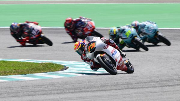 Во время гонки MotoGP Малайзии Moto3 на трассе Сепанг 26 октября 2025 года в Куала-Лумпуре - Sputnik Беларусь