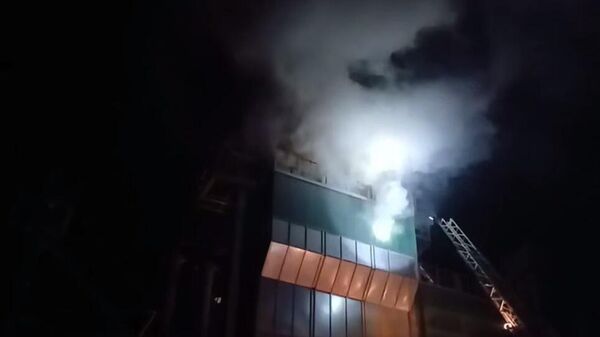 Ликвидация пожара на зерносушилке в Дзержинском районе - Sputnik Беларусь