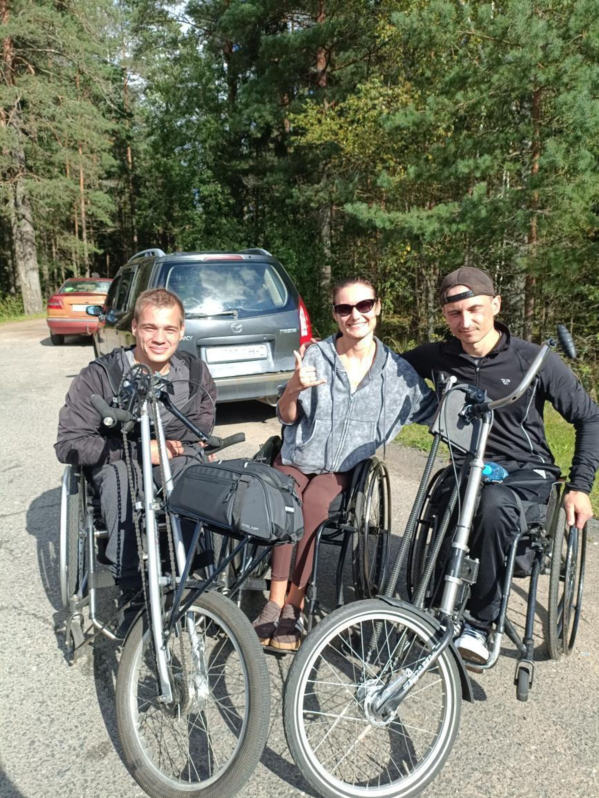 Инвалиды-колясочники  - Sputnik Беларусь, 1920, 27.10.2025