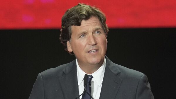 Американский журналист Такер Карлсон - Sputnik Беларусь