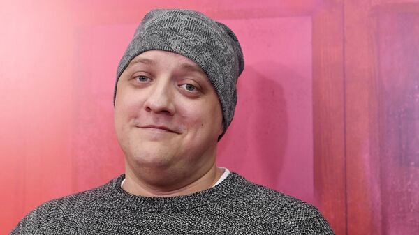 Актер Роман Попов на премьере фильма Полицейский с Рублевки. Новогодний беспредел. 2 - Sputnik Беларусь