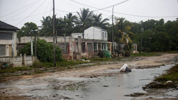 Эвакуация людей на Кубе перед ураганом, архивное фото - Sputnik Беларусь