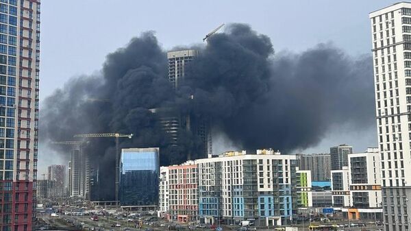 Пожар по улице Братской в Минске - Sputnik Беларусь