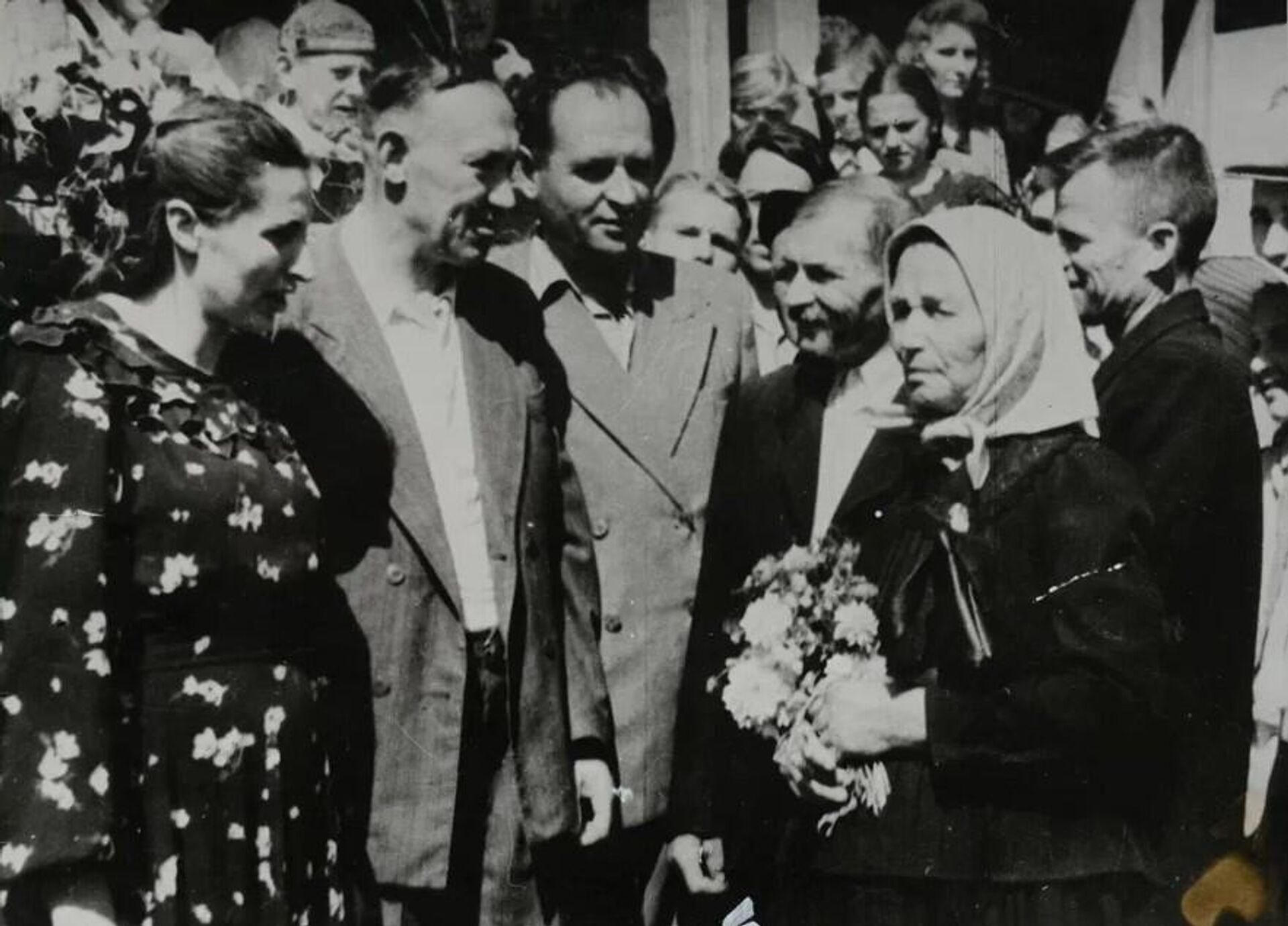 Родители Яна Налепки – Михал и Мария приезжали в Ельский район 29 августа 1955 года Родители Яна Налепки – Михал и Мария приезжали в Ельский район 29 августа 1955 года - Sputnik Беларусь, 1920, 30.10.2025