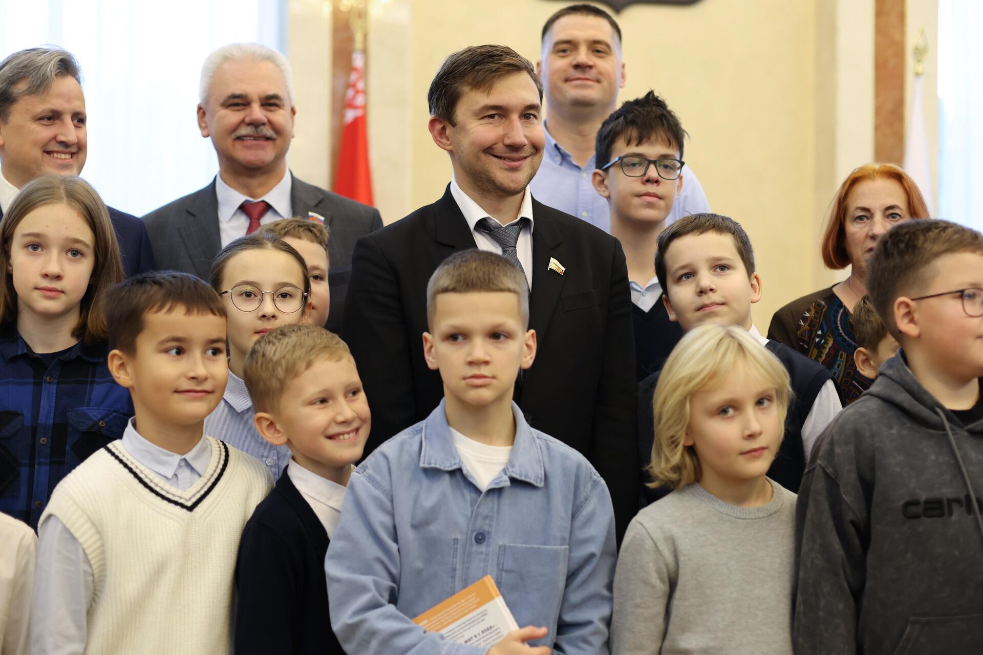 Многократный чемпион мира, международный гроссмейстер, президент Федерации шахмат Московской области Сергей Карякин Многократный чемпион мира, международный гроссмейстер, президент Федерации шахмат Московской области Сергей Карякин - Sputnik Беларусь, 1920, 01.11.2025