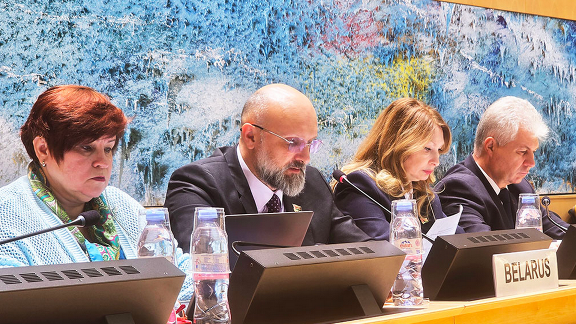 Минск призвал ЕС вернуться к диалогу и отменить незаконные санкции Минск призвал ЕС вернуться к диалогу и отменить незаконные санкции