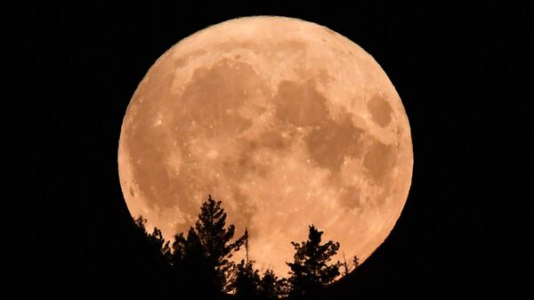 Суперлуние в России - Sputnik Беларусь
