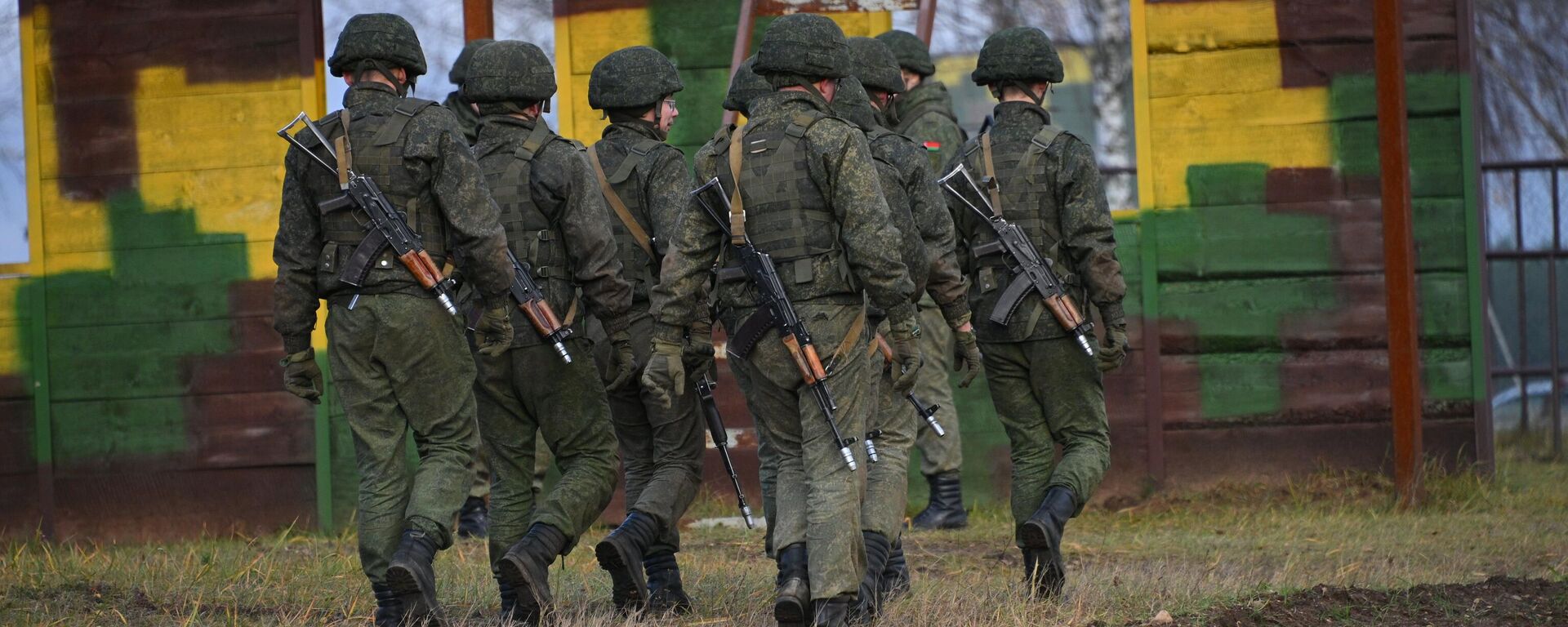 Оперативный сбор командного состава Вооруженных сил Беларуси под Лепелем в Витебской области, 4 ноября 2025 года - Sputnik Беларусь, 1920, 04.11.2025