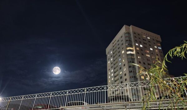 Суперлуние в Минске.