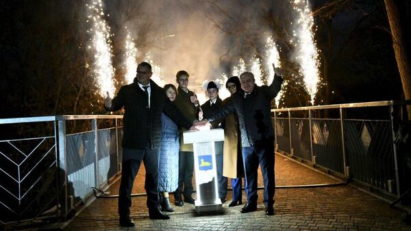 Открытие обновленного пешеходного моста через Сож - Sputnik Беларусь