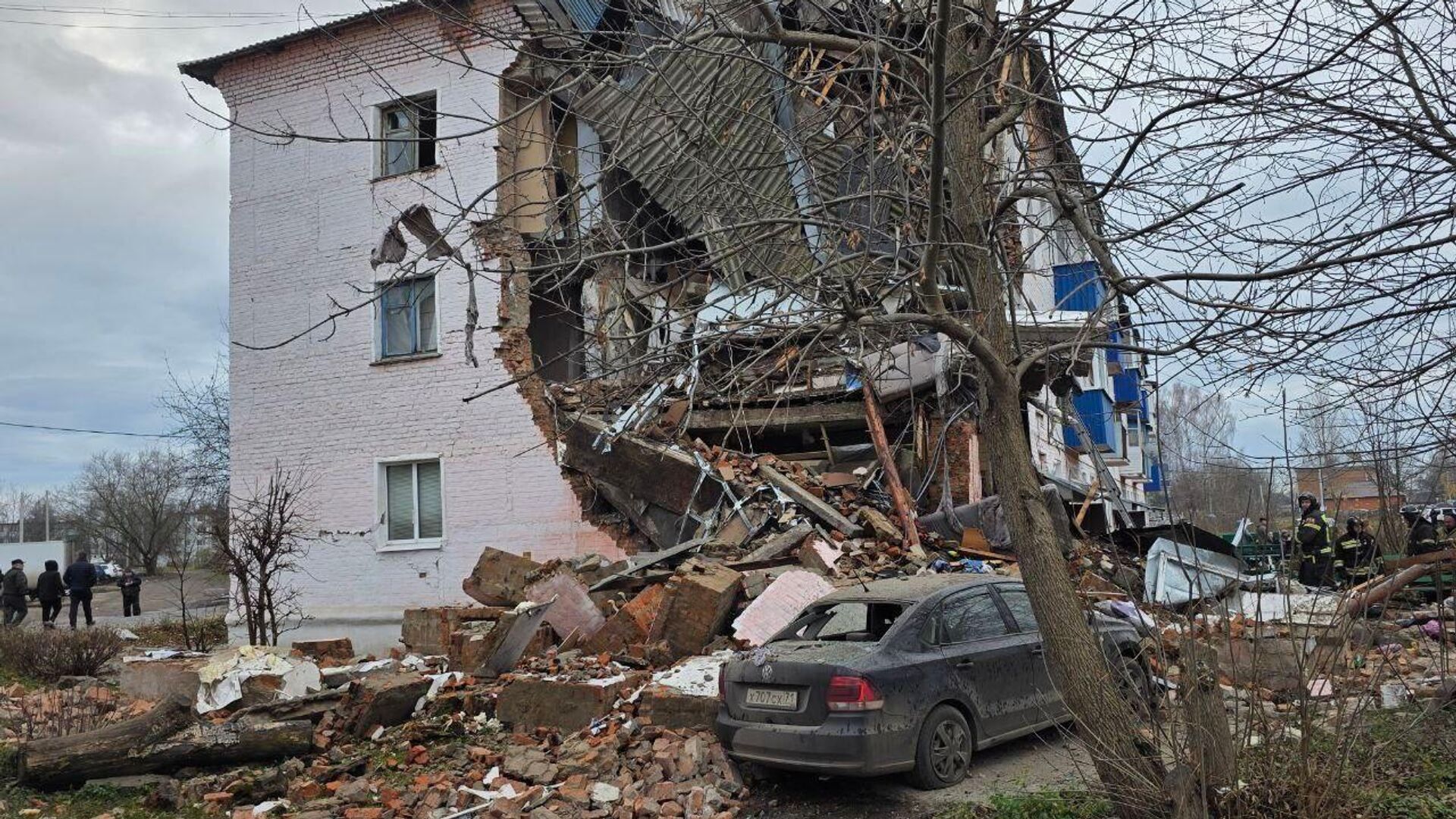 Взрыв бытового газа обрушил часть дома в Тульской области: есть пострадавшие