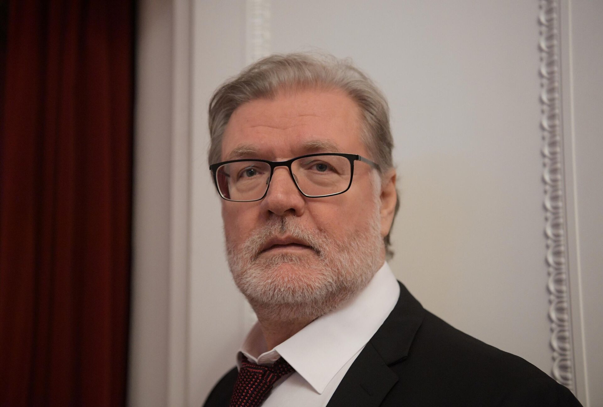 Актер, народный артист России Владимир Симонов