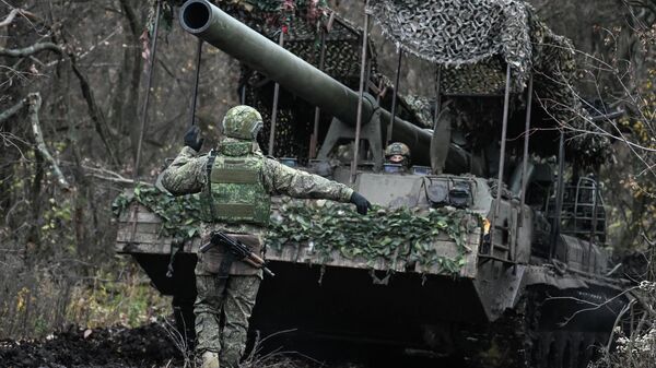 Боевая работа самоходной пушки 2С7 Пион группировки Запад - Sputnik Беларусь