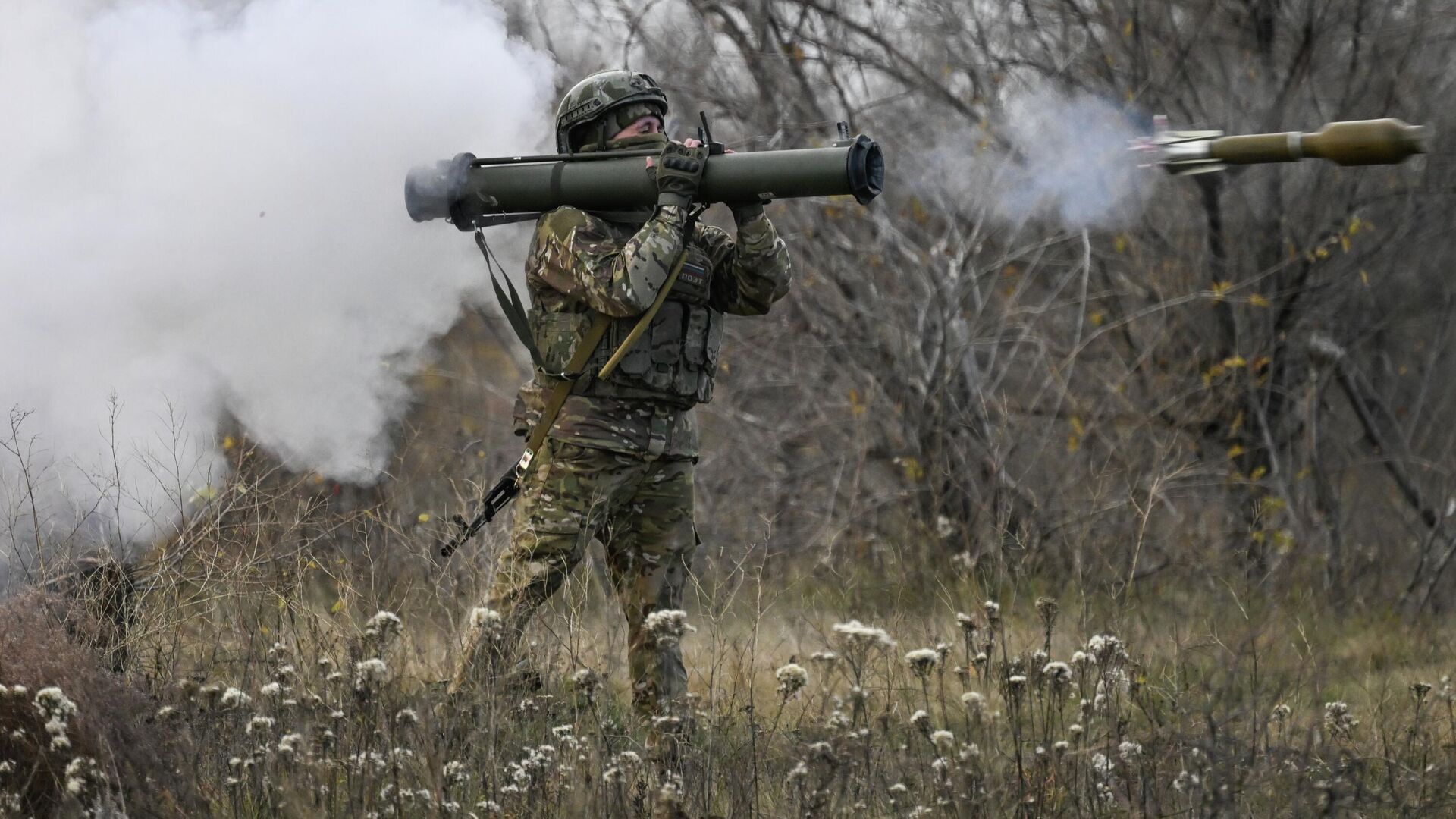 Российские бойцы взяли под контроль нефтебазу в Купянске