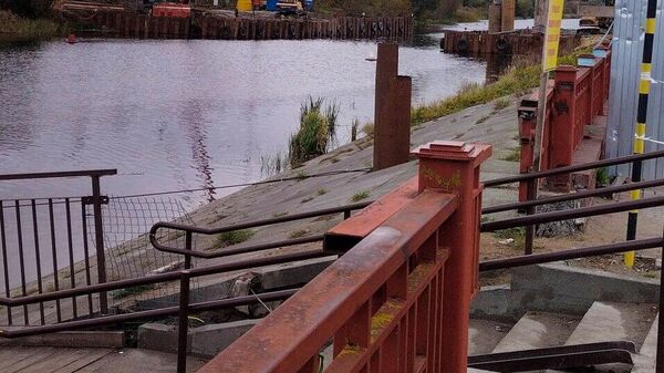Ремонт моста через реку Мухавец в Кобрине - Sputnik Беларусь