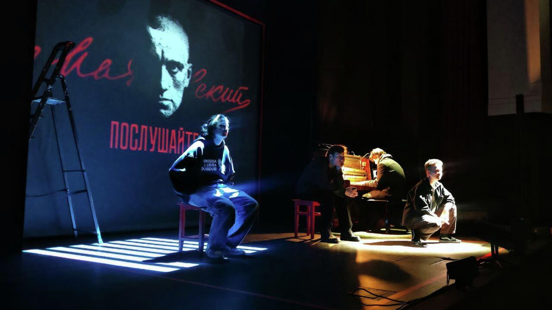 «Мастерская Петра Фоменко» представит в Минске спектакль о Маяковском