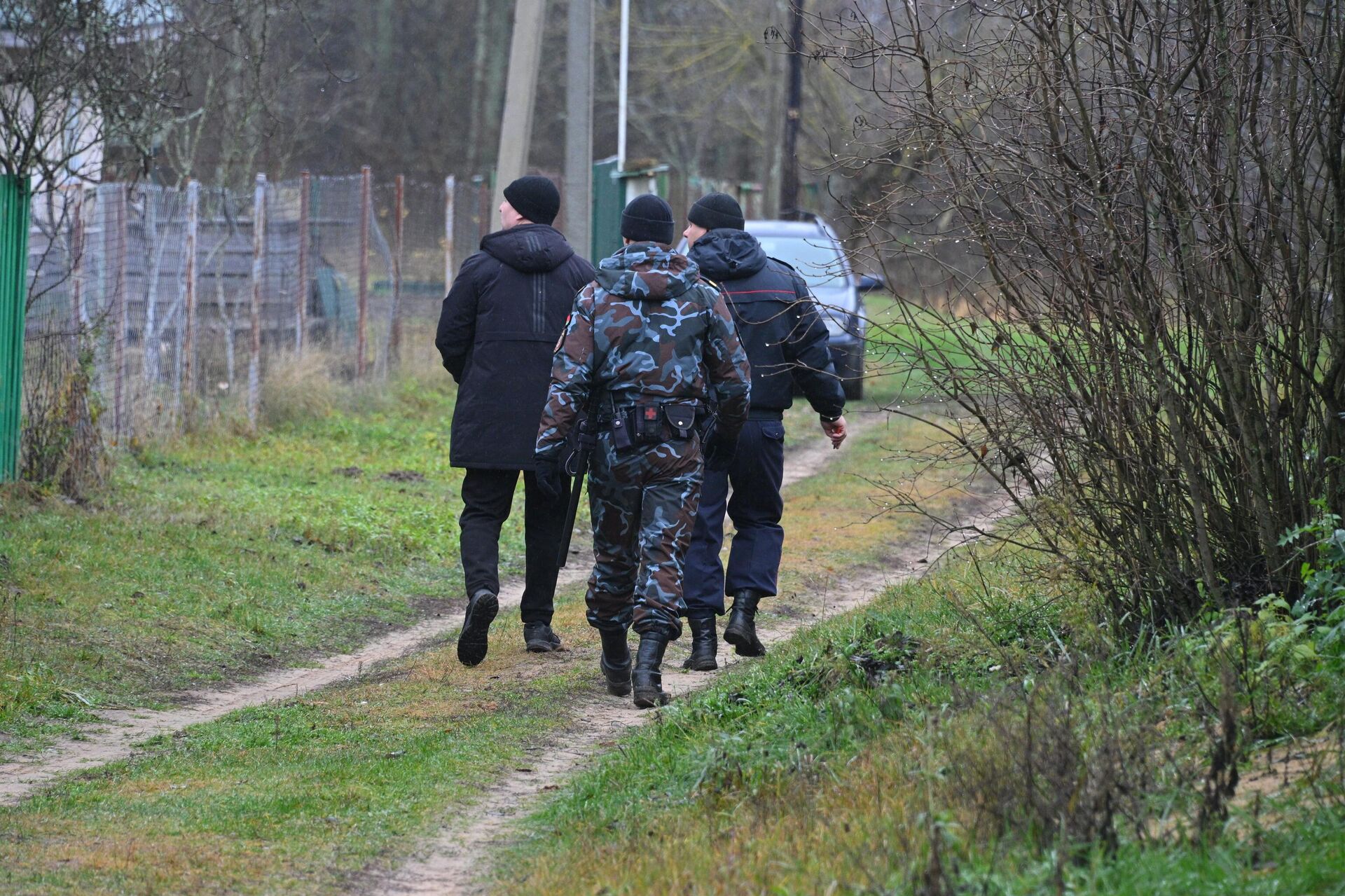 Сотрудники милиции во время поисков