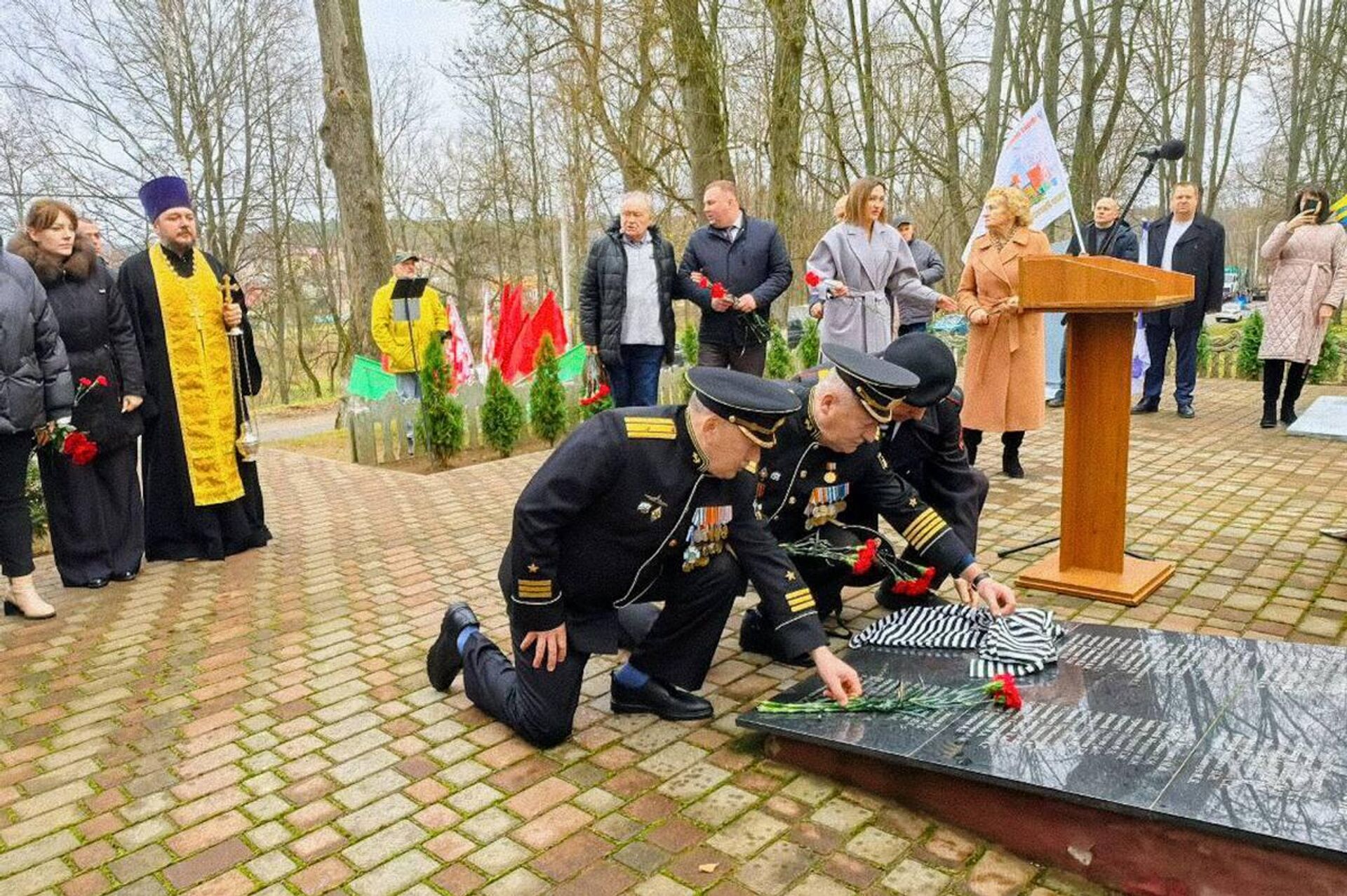 Валуны из Бешенковичей передали для памятника морякам в Санкт-Петербурге - Sputnik Беларусь, 1920, 14.11.2025