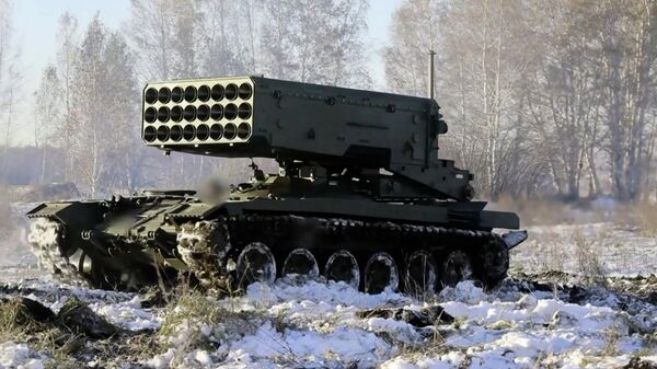 Новые огнеметы Солнцепек с защитой от дронов поставили в войска РФ (видео) - Sputnik Беларусь