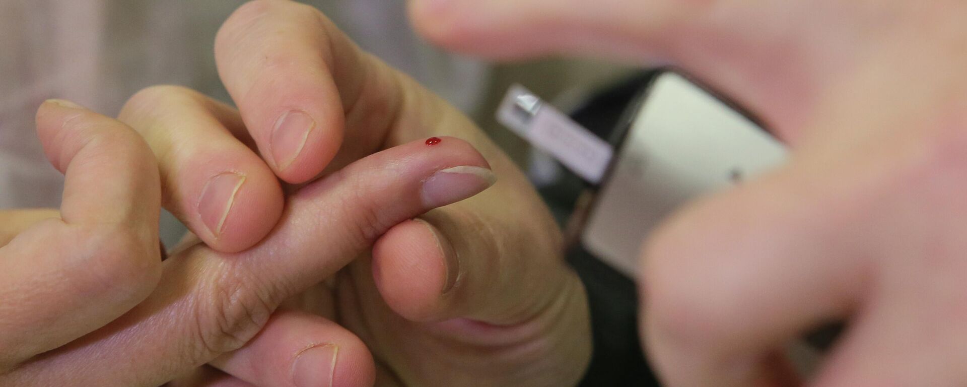 Глюкометр - Sputnik Беларусь, 1920, 14.11.2025