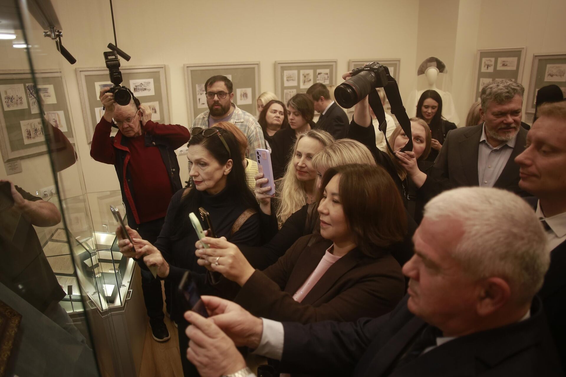 В Калининграде публике показали оригинал письма Татьяны Онегину с автографом Пушкина