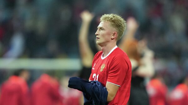 Футболист сборной России Руслан Литвинов после матча со сборной Чили - Sputnik Беларусь