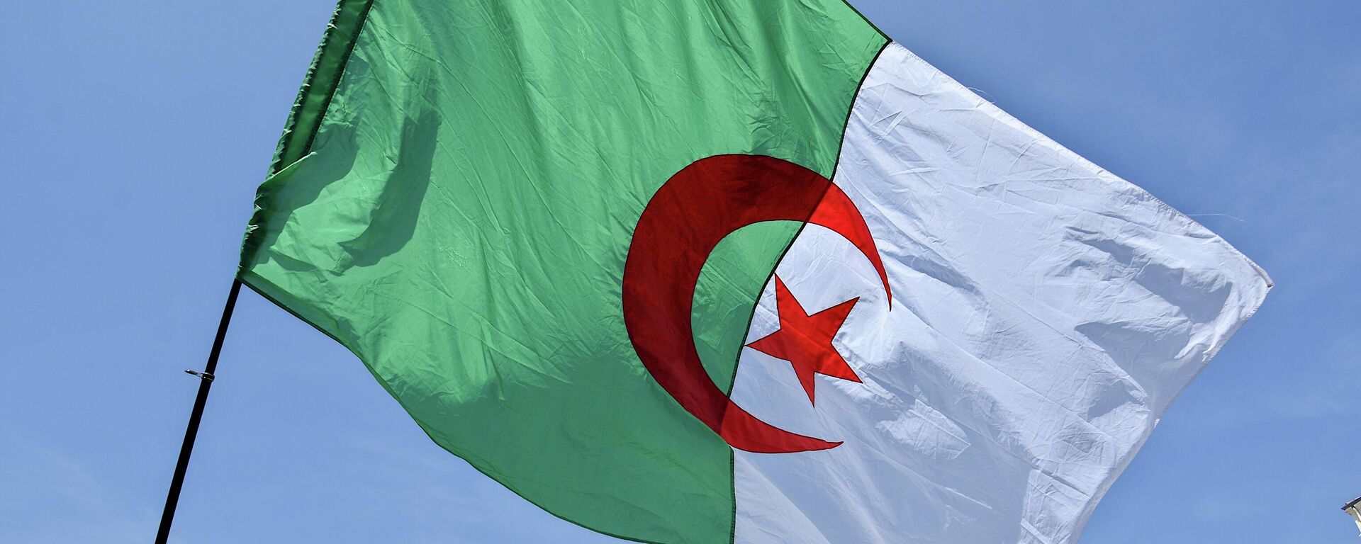 Флаг Алжыра - Sputnik Беларусь, 1920, 17.11.2025
