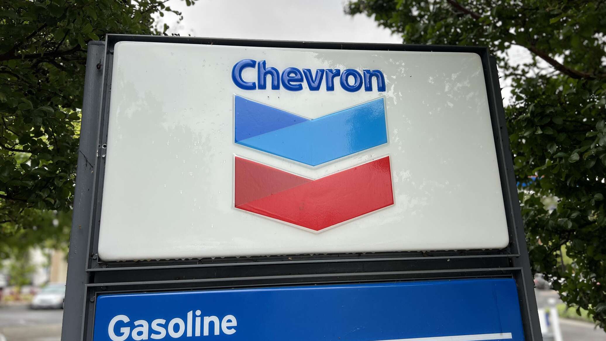 СМИ: Chevron может купить зарубежные активы "Лукойла"