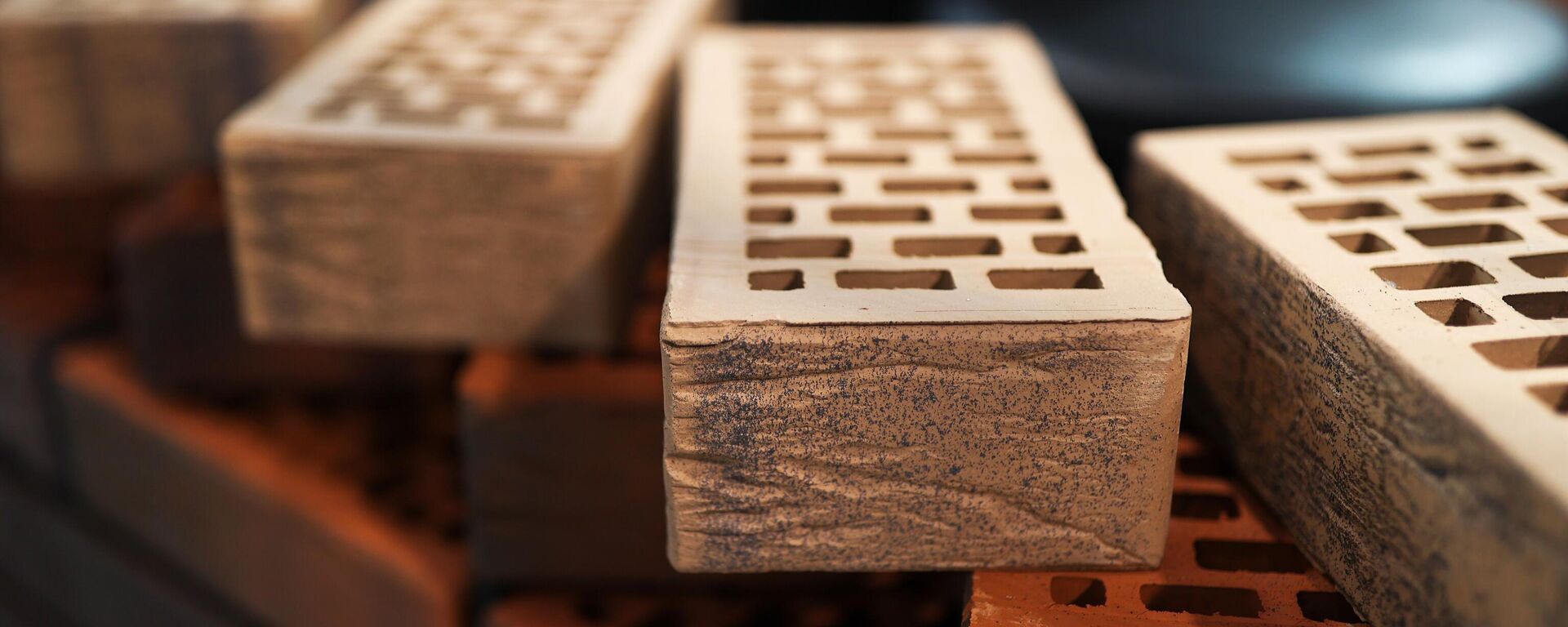 Кирпичи - Sputnik Беларусь, 1920, 18.11.2025