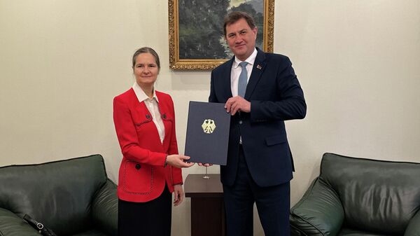Міністр замежных спраў Беларусі Максім Рыжанкоў і Павераная ў справах ФРГ у Рэспубліцы Беларусь Катрын аус дэм Зіпен - Sputnik Беларусь