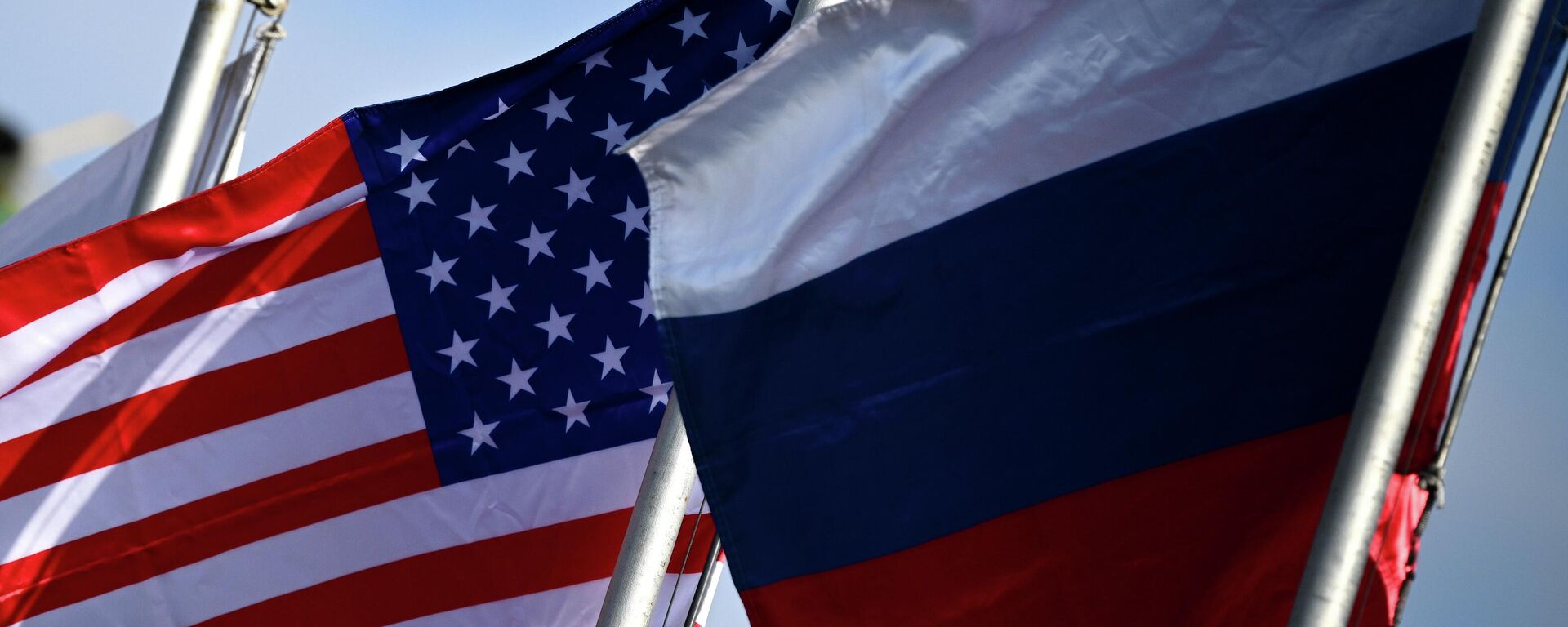Флагі Расіі і ЗША - Sputnik Беларусь, 1920, 27.11.2025
