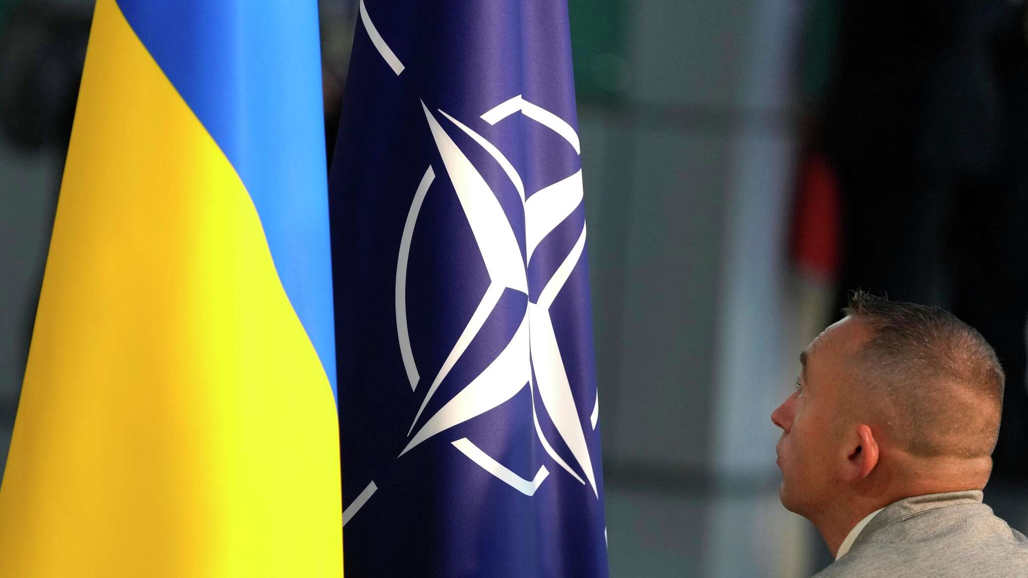 СМИ: Украина должна будет отказаться от членства в НАТО на несколько лет