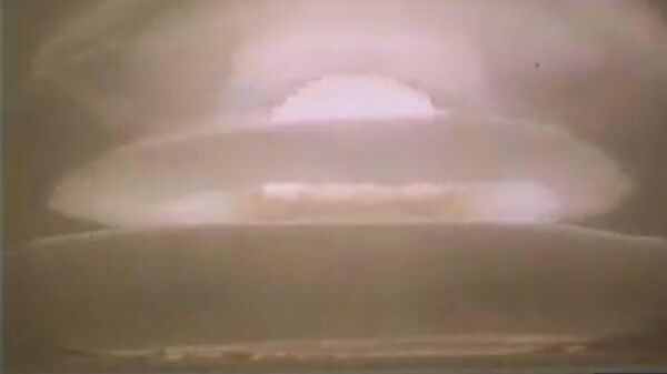 Сто Хиросим: как в СССР испытывали первую термоядерную авиабомбу (история в видео) - Sputnik Беларусь