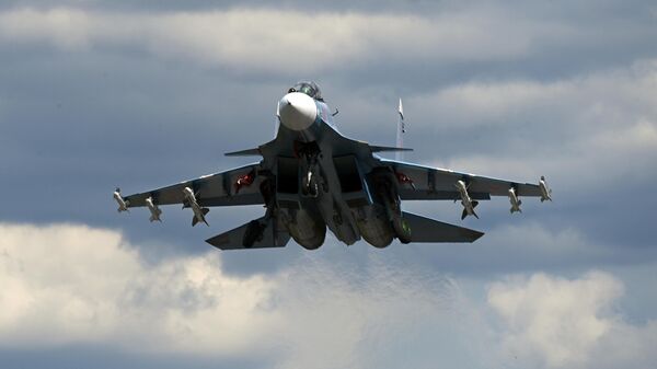 Многоцелевой истребитель Су-30СМ, архивное фото - Sputnik Беларусь
