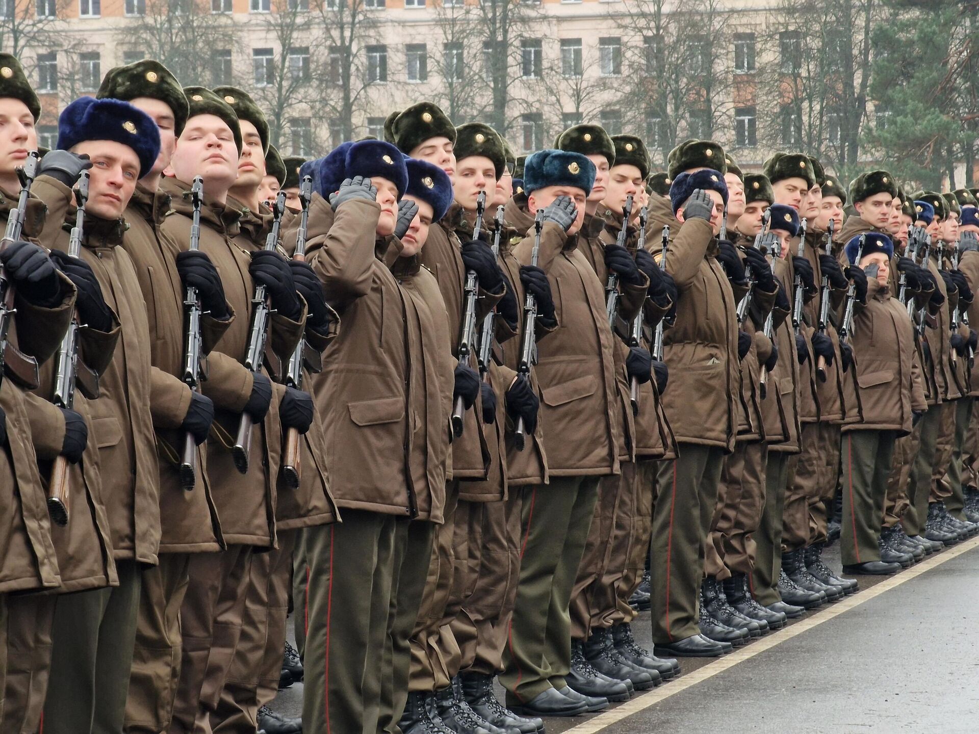 Более двух тысяч новобранцев приняли присягу в Печах