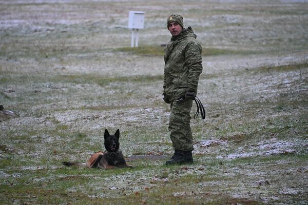 В Полоцком погранотряде новобранцы приняли военную присягу  - Sputnik Беларусь