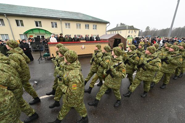 В Полоцком погранотряде новобранцы приняли военную присягу  - Sputnik Беларусь