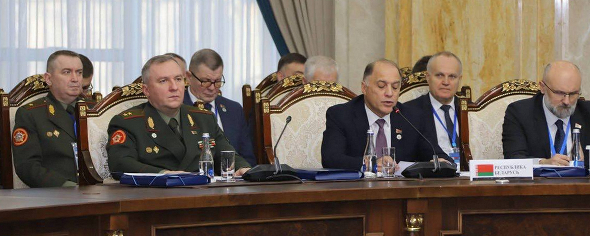 Пасяджэнне СМЗС, СМА і Камітэта сакратароў саветаў бяспекі АДКБ адбылося ў Бішкеку - Sputnik Беларусь, 1920, 27.11.2025