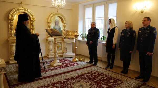 Таможенники передали Брестской епархии старинную икону - Sputnik Беларусь