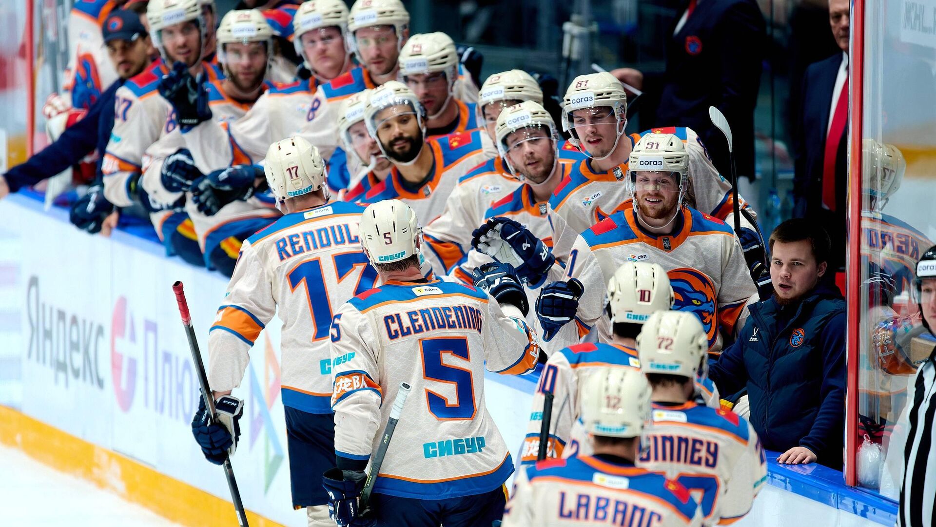 Гимн Беларуси включили на матче «Шанхайских драконов» вместо гимна Китая