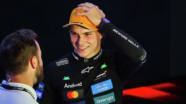 Австралийский пилот McLaren Оскар Пиастри одержал победу в квалификационной гонке на предпоследнем, 23-м этапе чемпионата Формулы-1 - Гран-при Катара. - Sputnik Беларусь