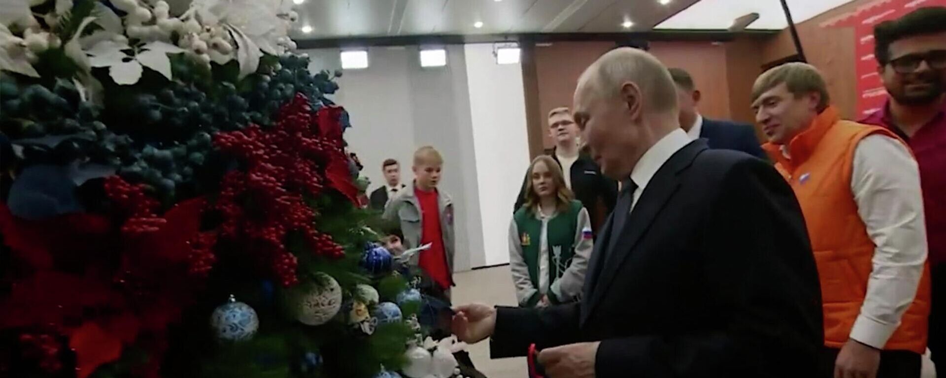 Якія тры жаданні дзяцей выканае Пуцін – відэа - Sputnik Беларусь, 1920, 03.12.2025