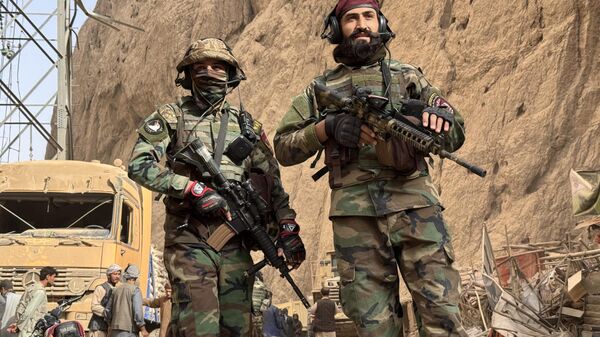Афганские военные на границе - Sputnik Беларусь