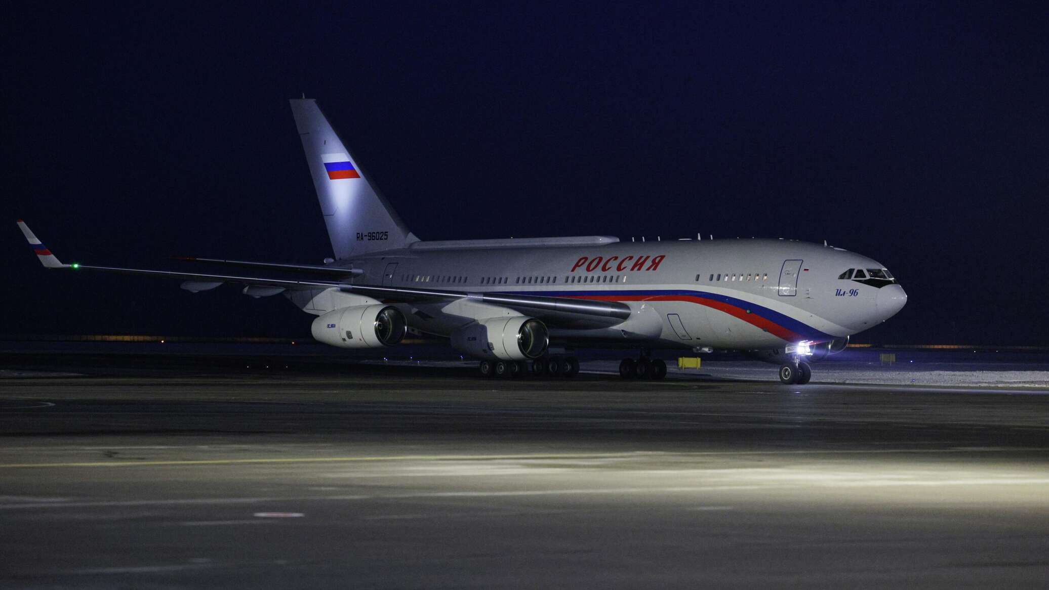 Путин прибыл в Индию с двухдневным визитом