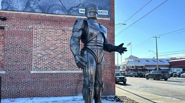 Статуя Робокопа в Детройте - Sputnik Беларусь