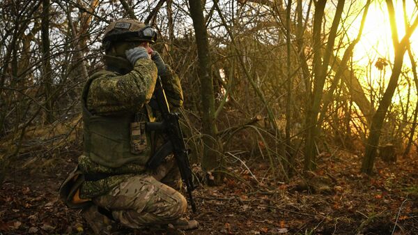 Боевая работа танка Т-80 группировки войск Центр - Sputnik Беларусь