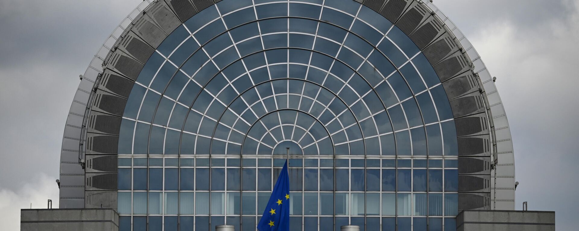 Флаг Еўрасаюза ў Бруселі - Sputnik Беларусь, 1920, 18.12.2025